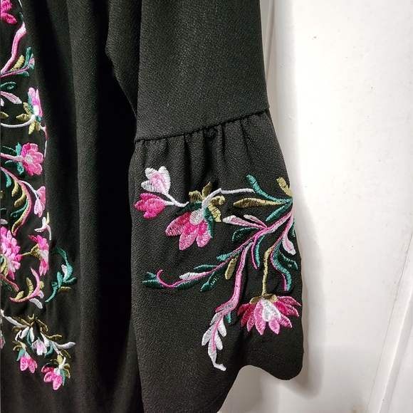 INC Internation Concepts Embroidered Floral Top Size S - Picture 4 of 7